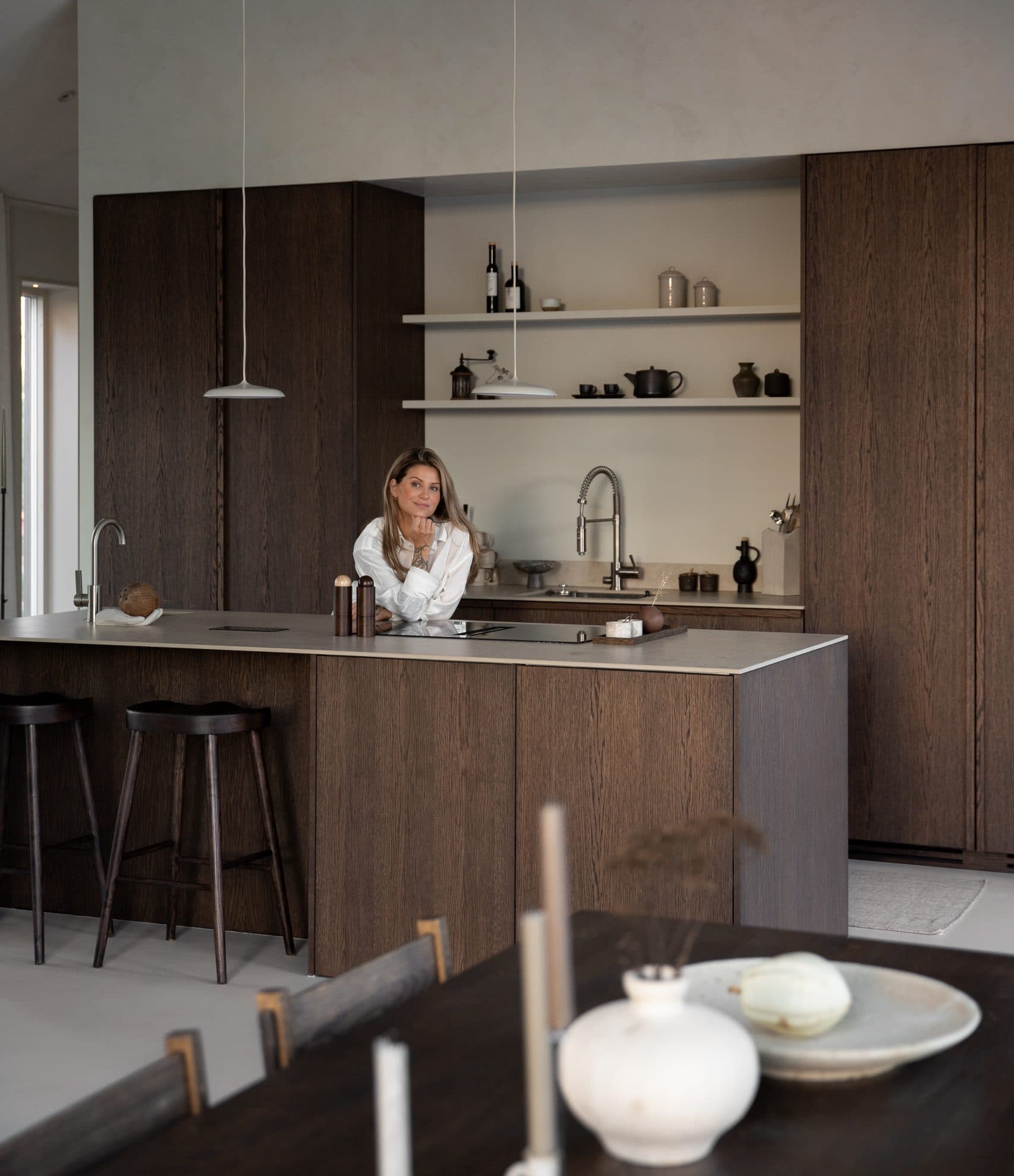 Mörk ek kök hemma hos Ida Mårtensson